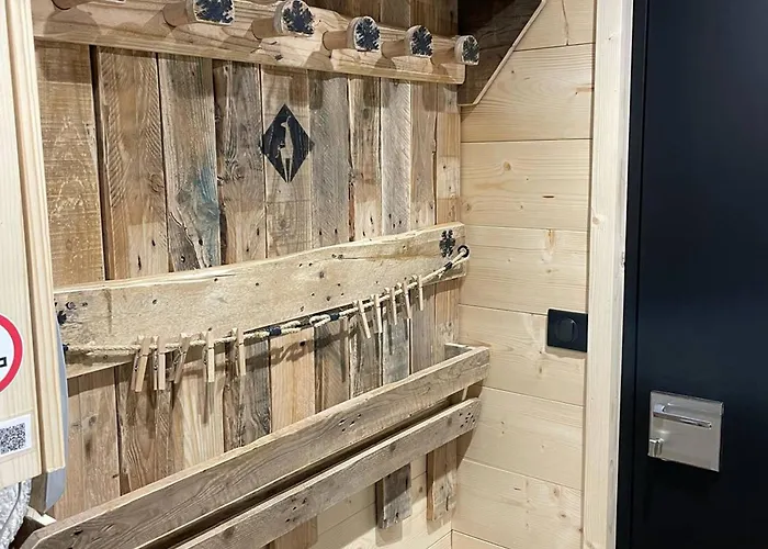 Triplex Moderne Avec Cheminee, Balcon Et Parking A - Fr-1-812-78