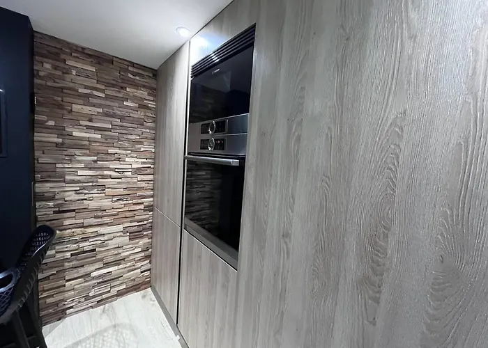 Triplex Moderne Avec Cheminee, Balcon Et Parking A - Fr-1-812-78 Cauterets