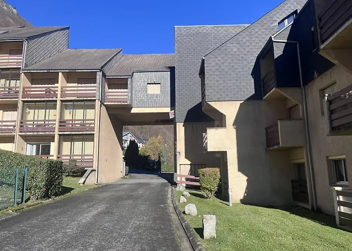 Triplex Moderne Avec Cheminee, Balcon Et Parking A - Fr-1-812-78