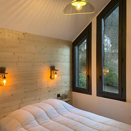 Triplex Moderne Avec Cheminee, Balcon Et Parking A - Fr-1-812-78 Apartment Cauterets