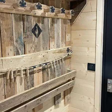 Triplex Moderne Avec Cheminée, Balcon Et Parking à - Fr-1-812-78