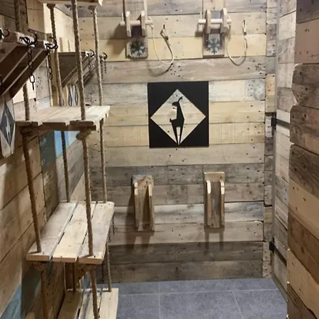 Triplex Moderne Avec Cheminée, Balcon Et Parking à - Fr-1-812-78 *